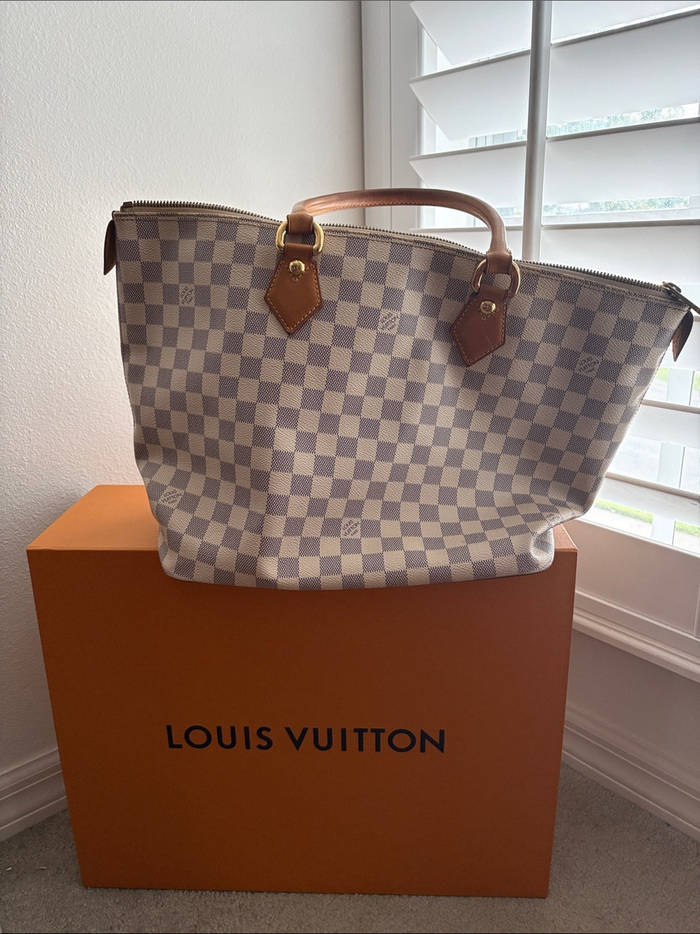 Louis Vuitton Damier Azur Canvas Handbag - White/Tan